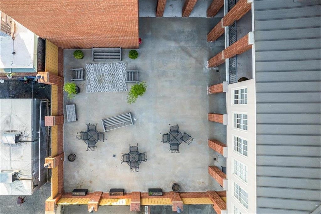 65 E PONTOTOC AVE Unit: 301