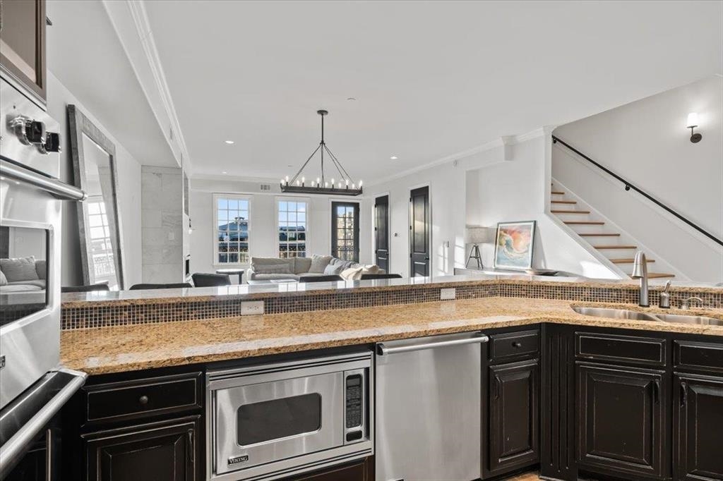 65 E PONTOTOC AVE Unit: 301