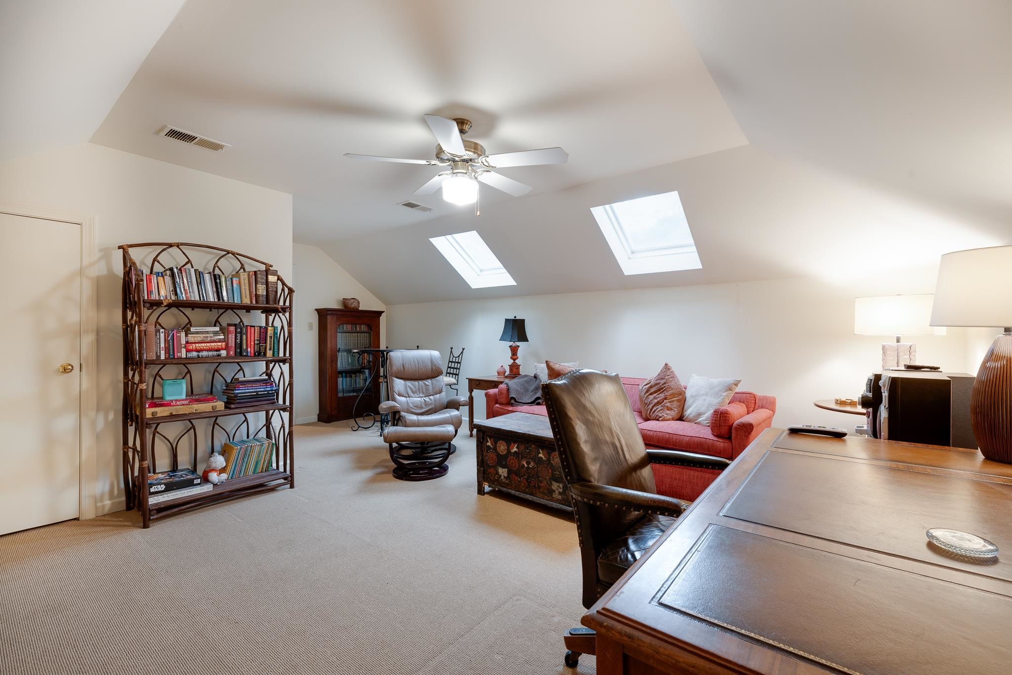 404 WELLINGTON CV