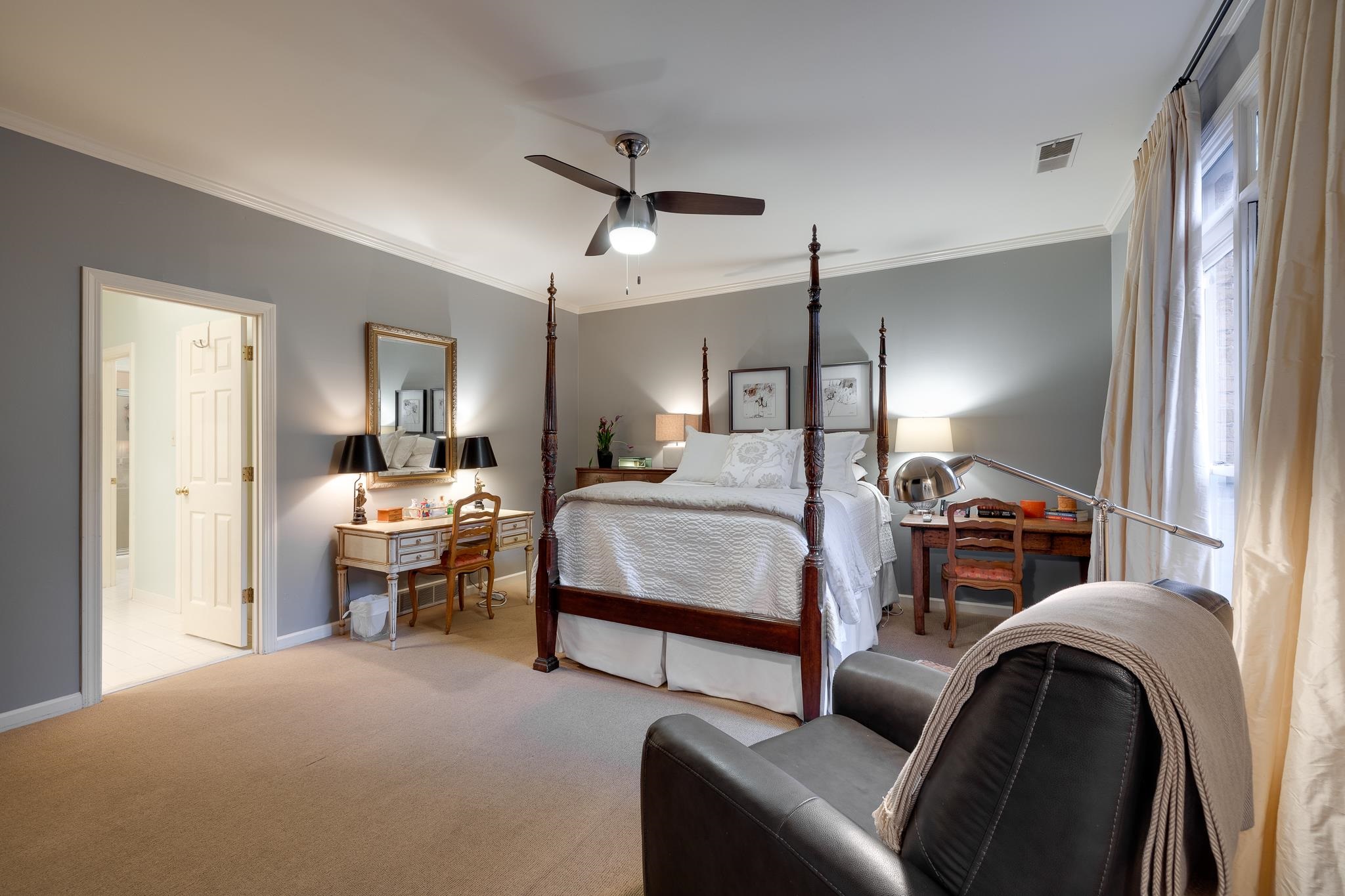 404 WELLINGTON CV