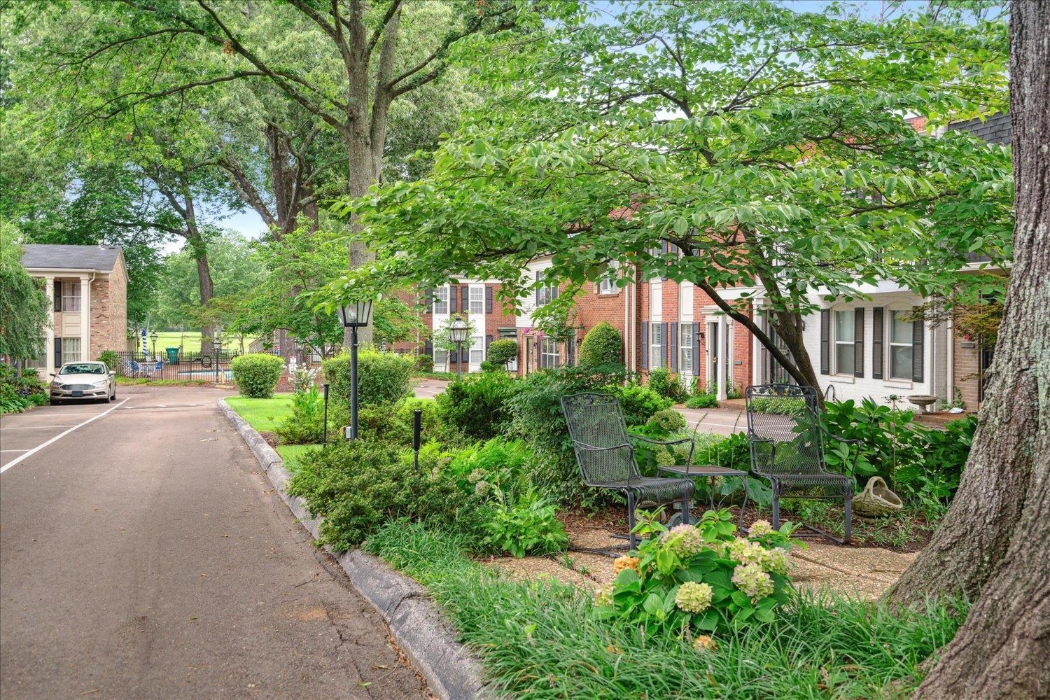 435 N HIGHLAND ST Unit: 2