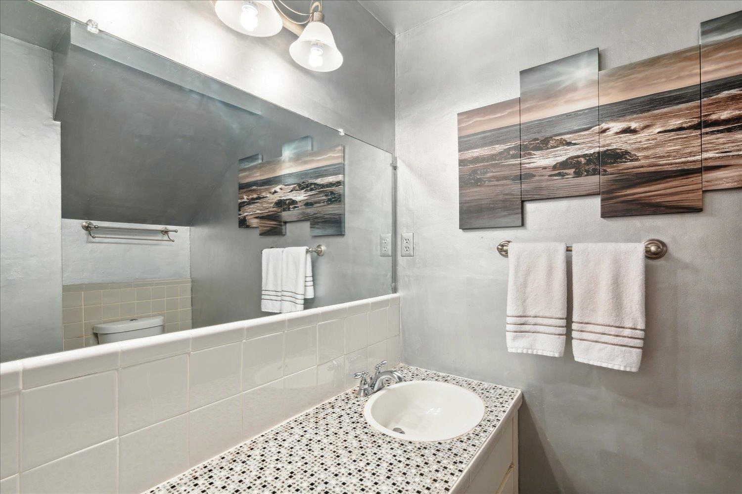 435 N HIGHLAND ST Unit: 2