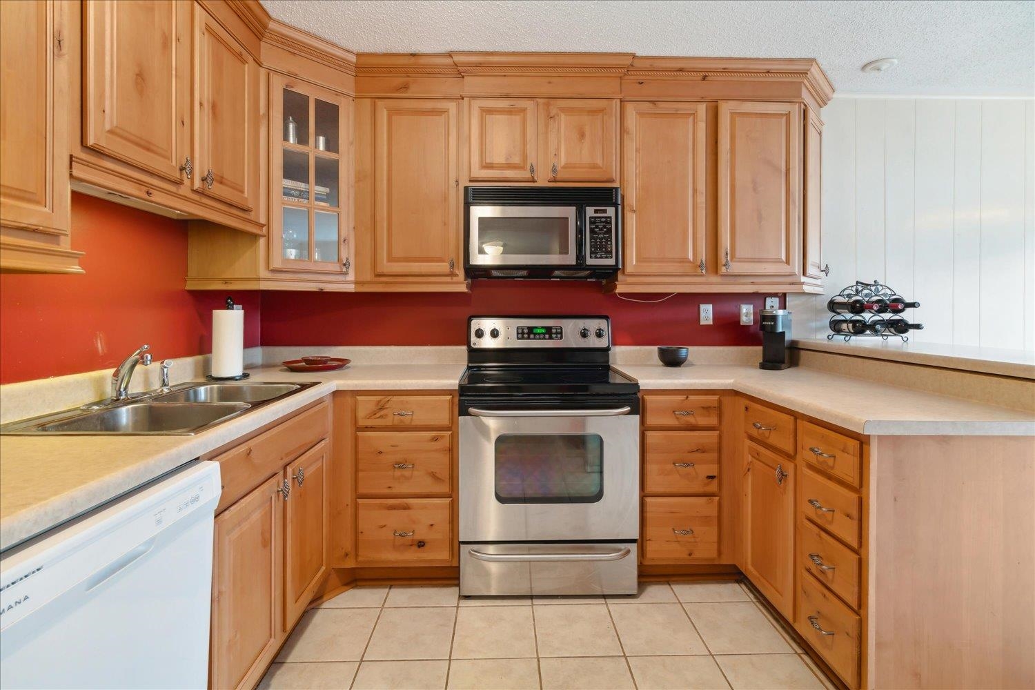 435 N HIGHLAND ST Unit: 2