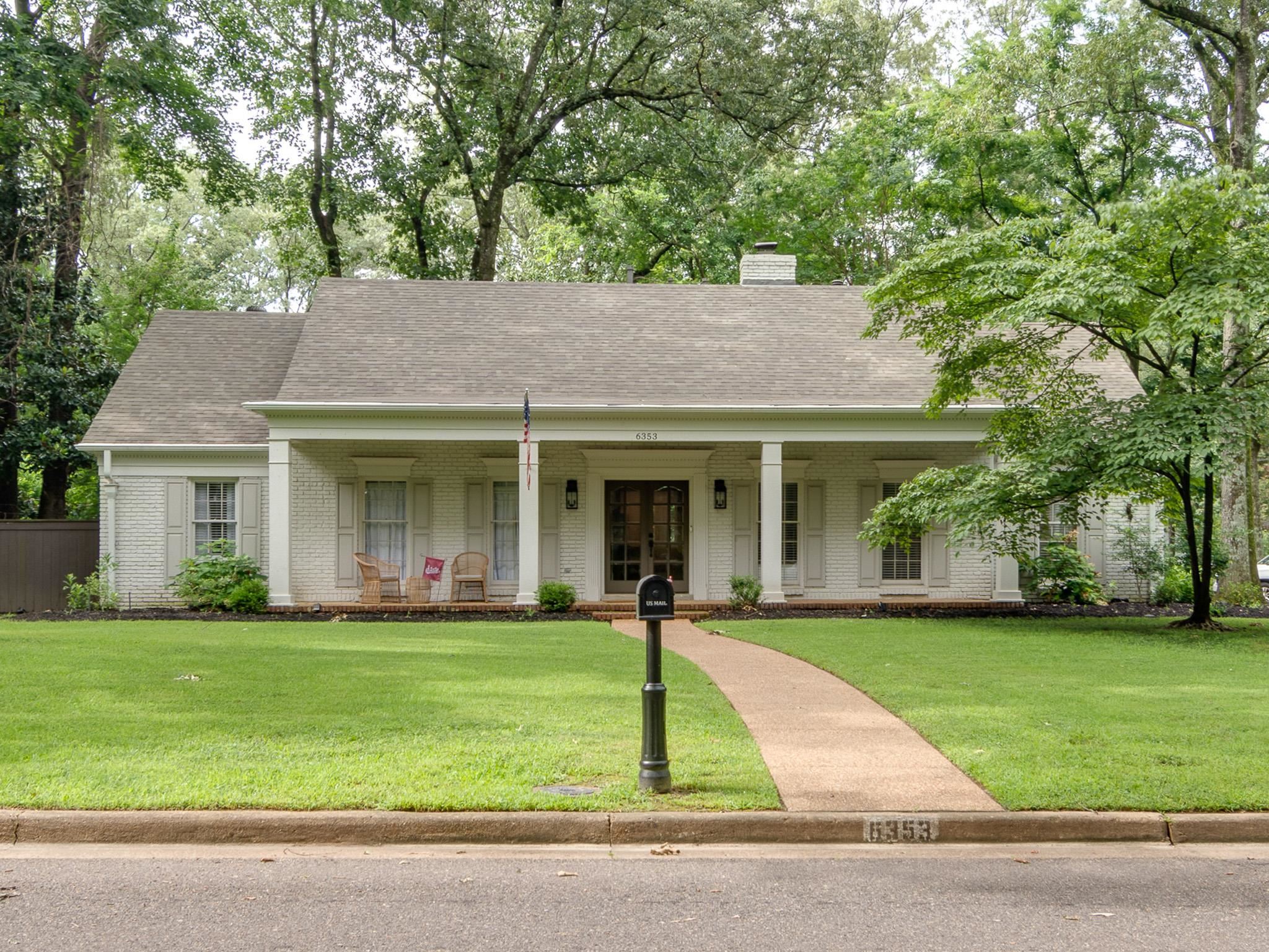 6353 KIRBY OAKS DR
