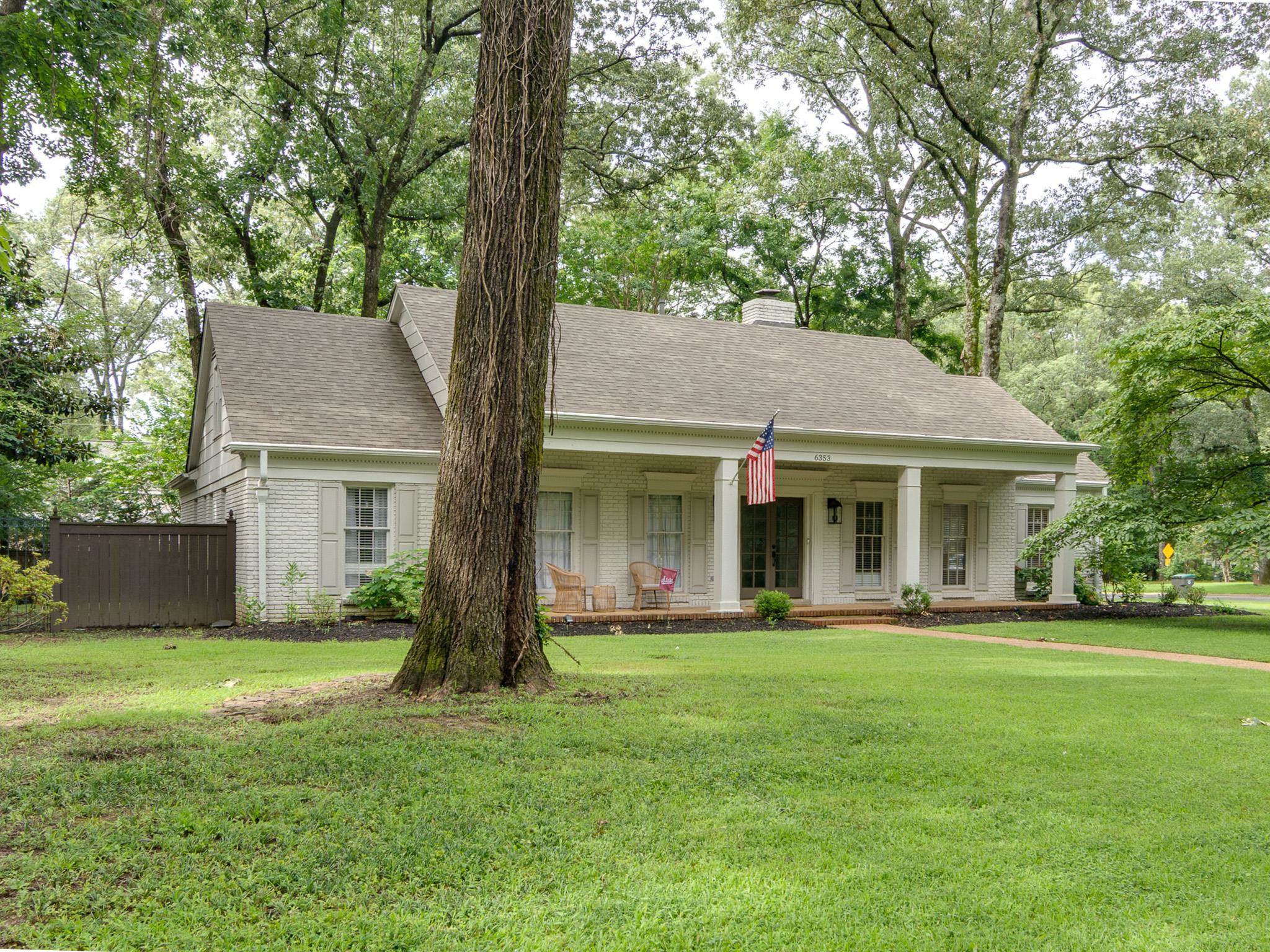 6353 KIRBY OAKS DR