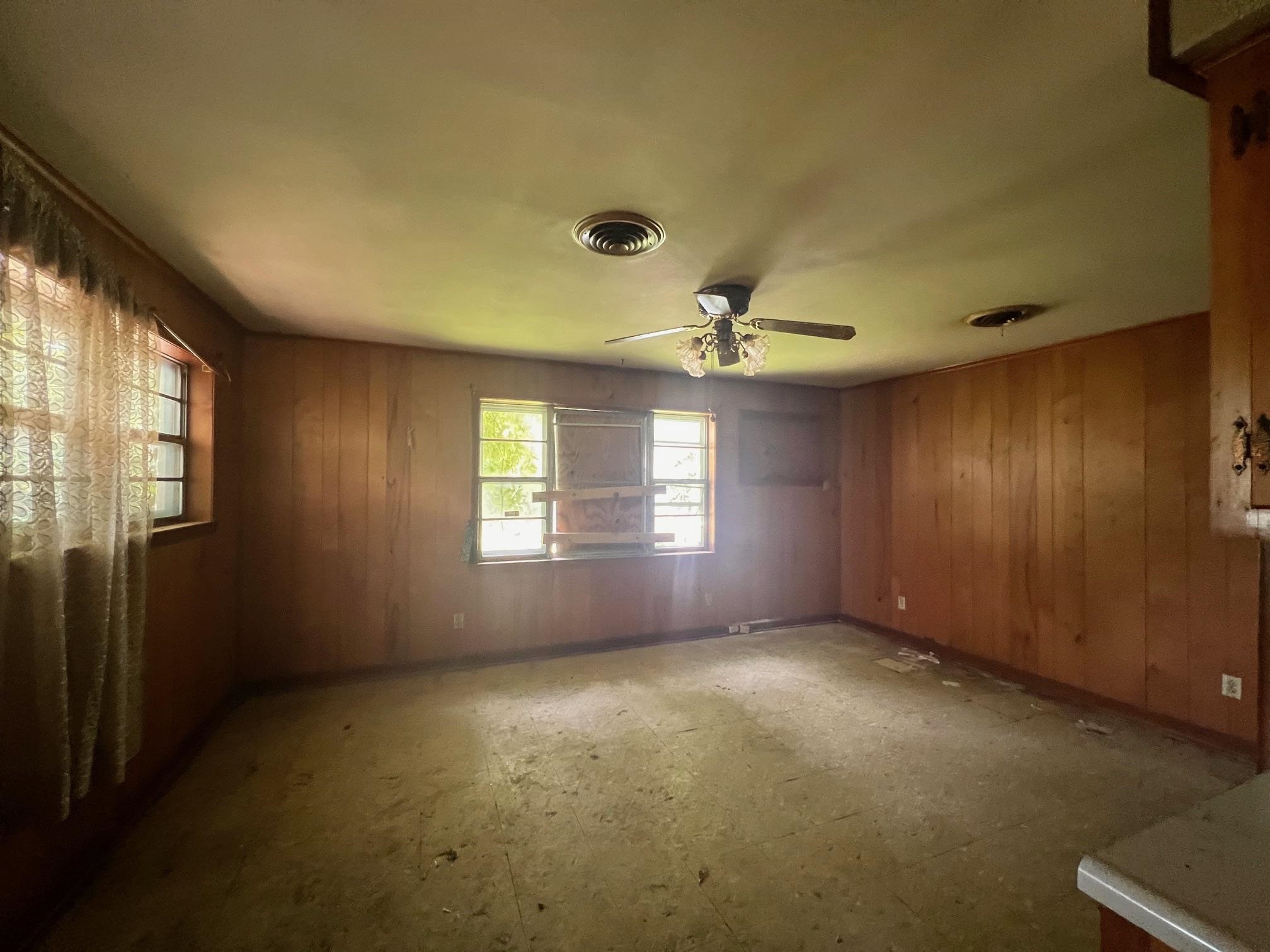 3620 SHARPE AVE