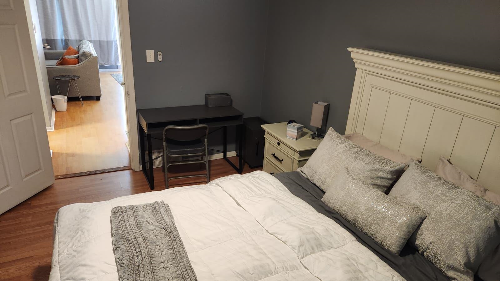 108 N BELVEDERE BLVD Unit: 33