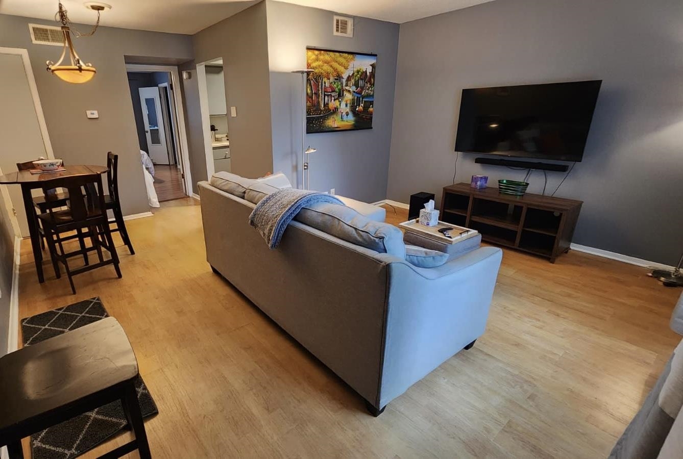 108 N BELVEDERE BLVD Unit: 33
