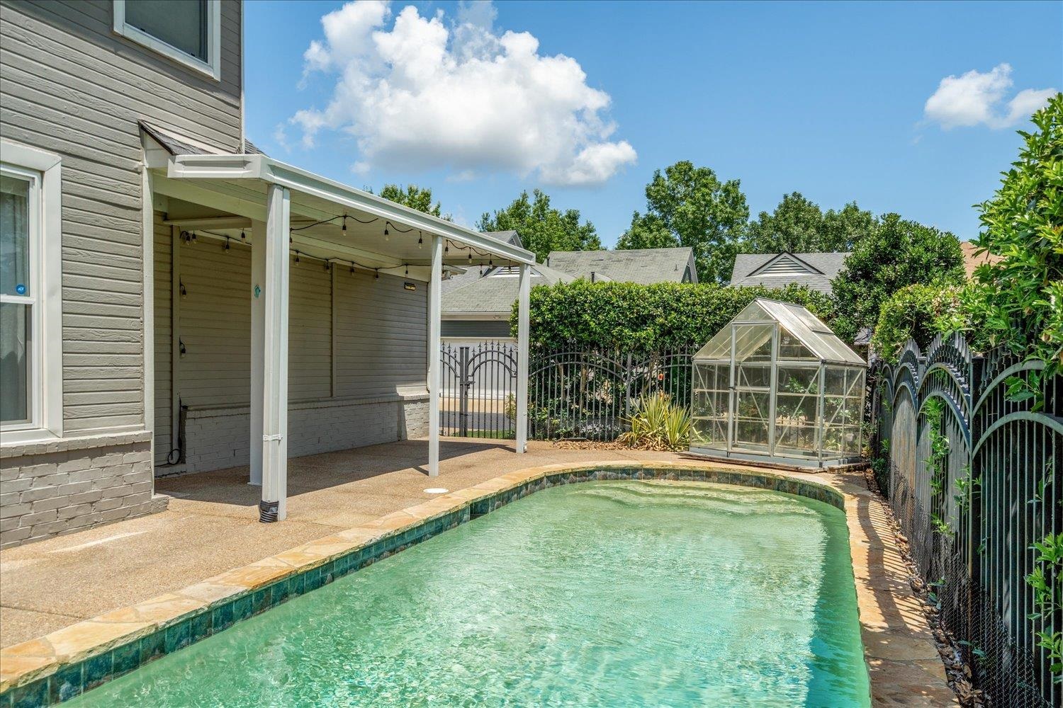 258 FLEETS ISLAND DR