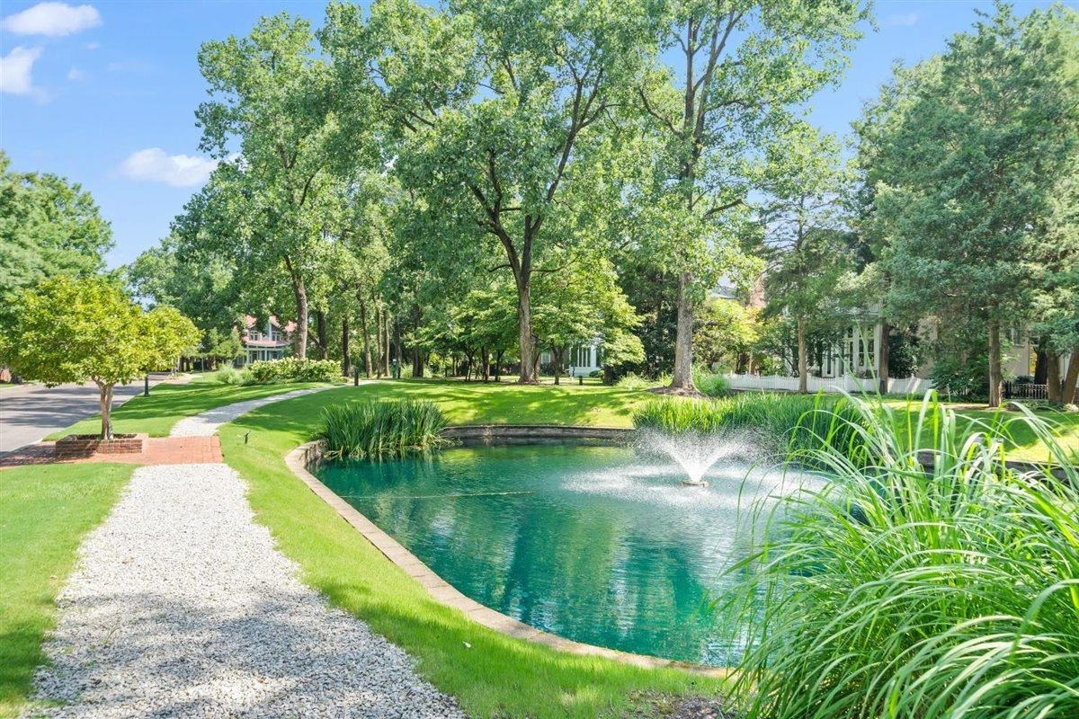 137 RUNNING RIVER PL