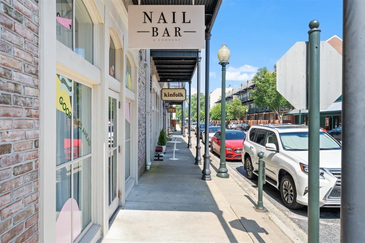 137 RUNNING RIVER PL