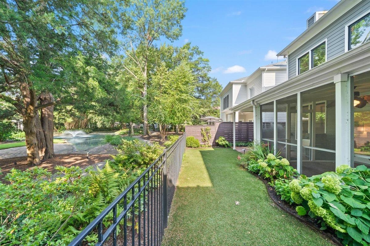 137 RUNNING RIVER PL