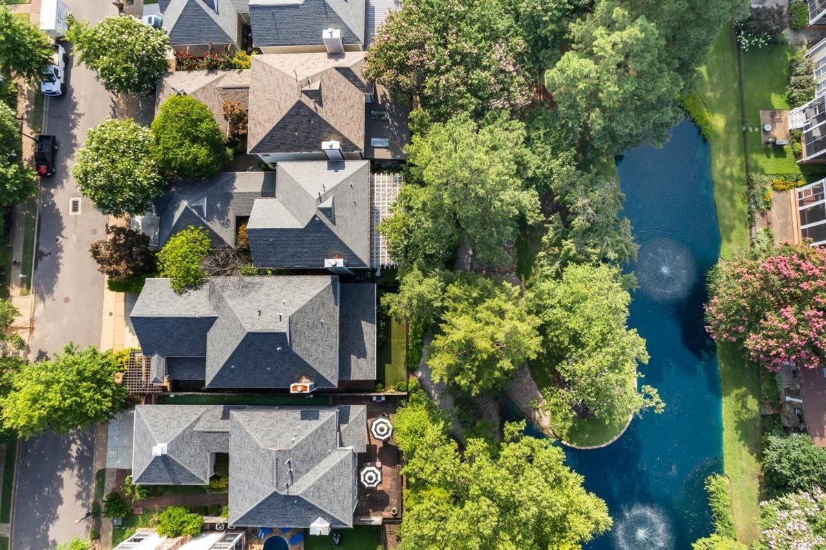 137 RUNNING RIVER PL