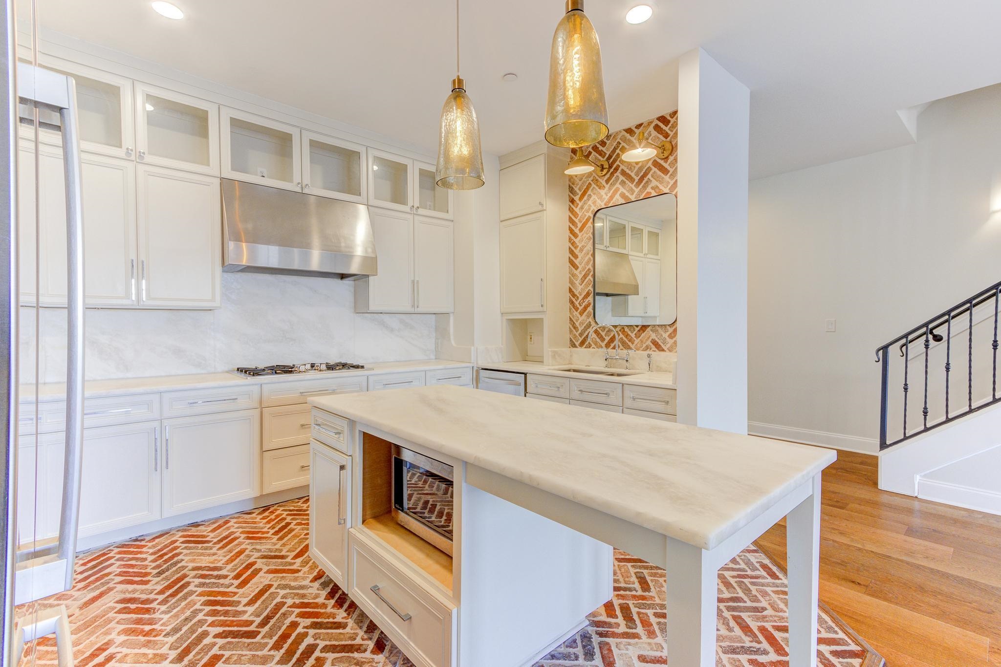 65 PONTOTOC AVE Unit: 302