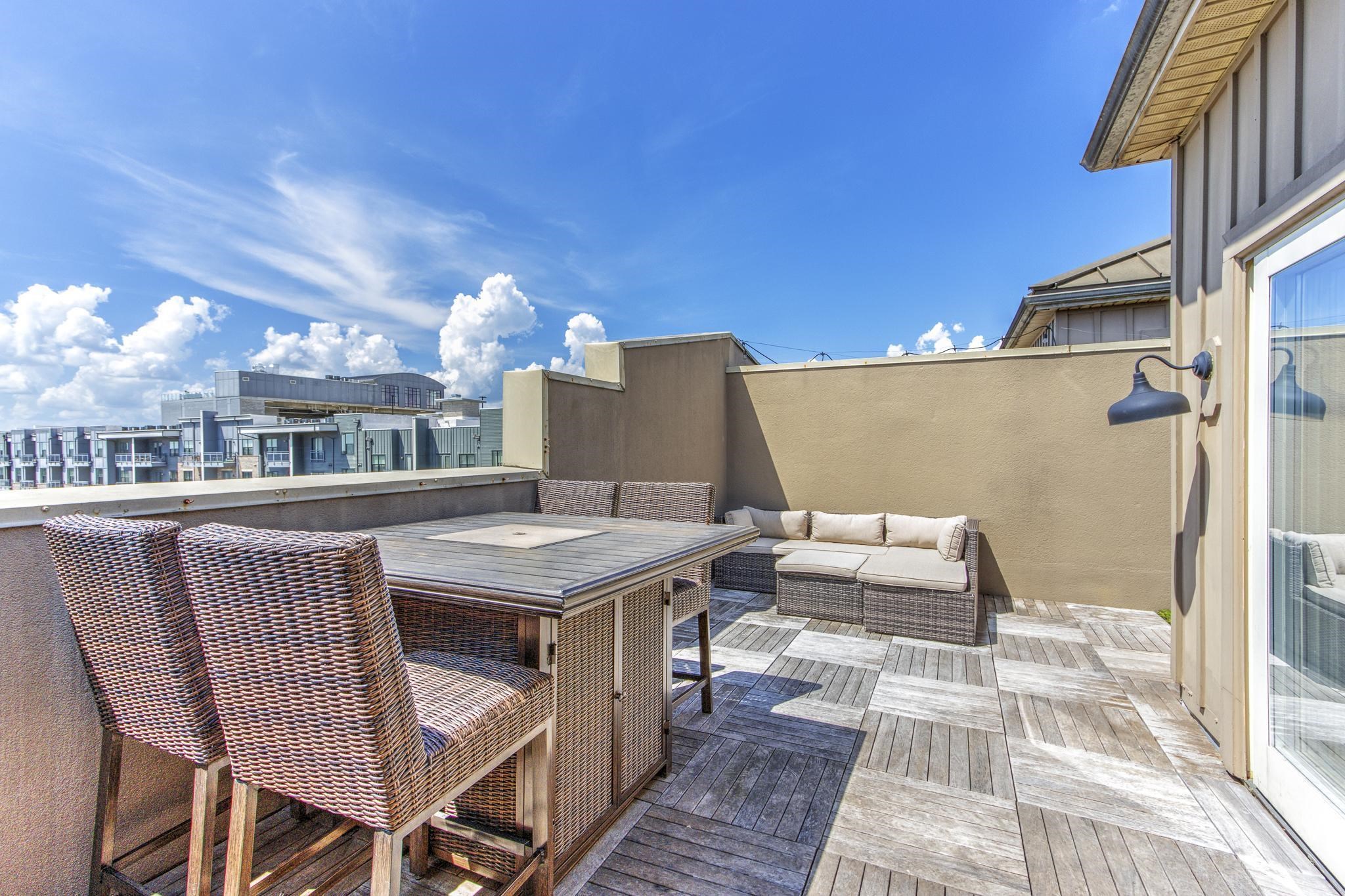 65 PONTOTOC AVE Unit: 302