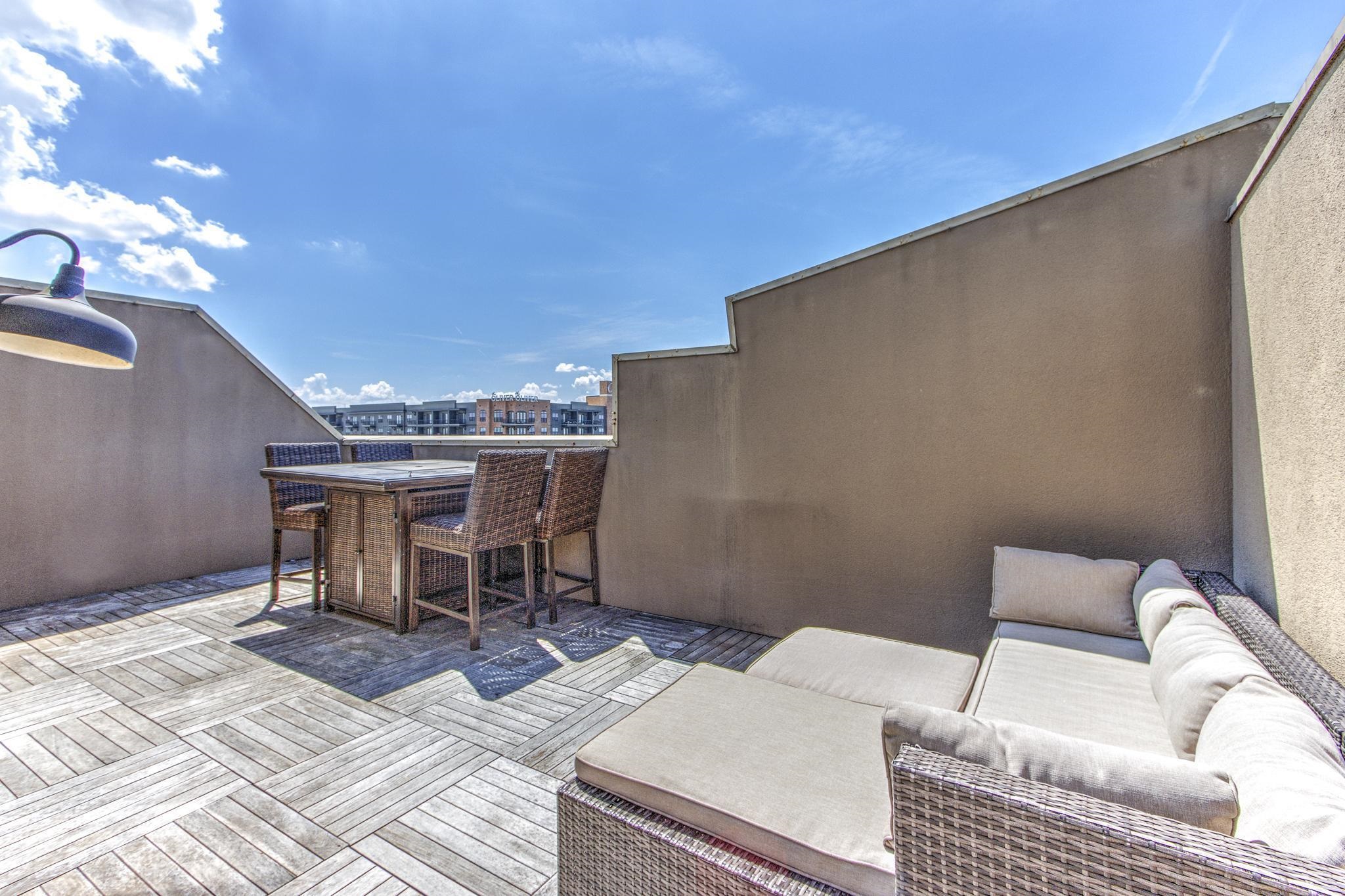 65 PONTOTOC AVE Unit: 302