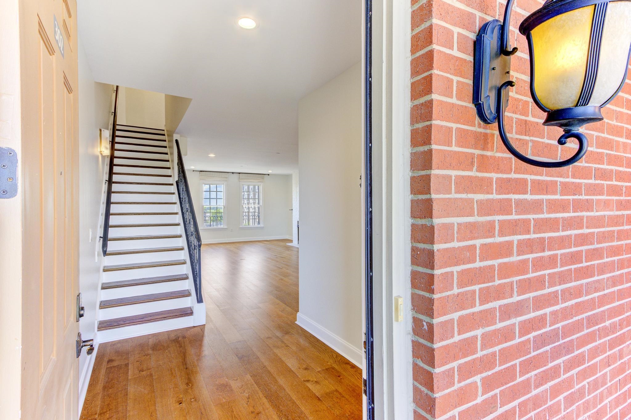 65 PONTOTOC AVE Unit: 302