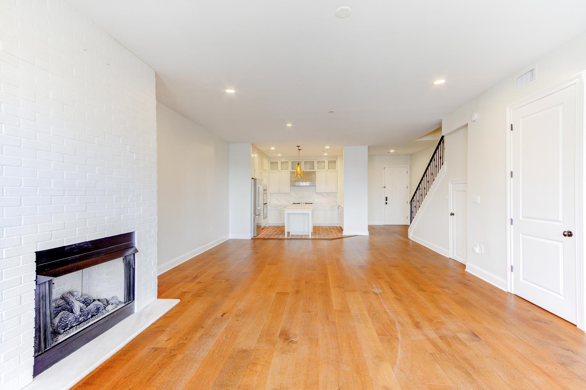 65 PONTOTOC AVE Unit: 302