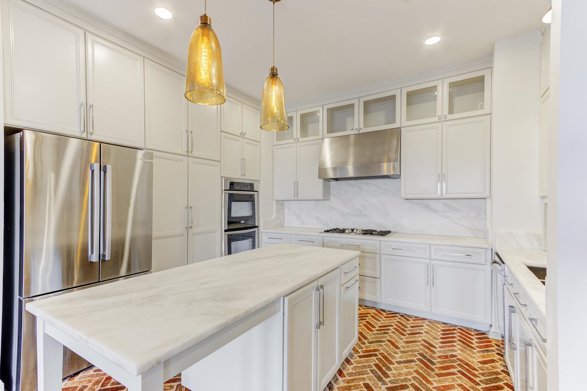 65 PONTOTOC AVE Unit: 302