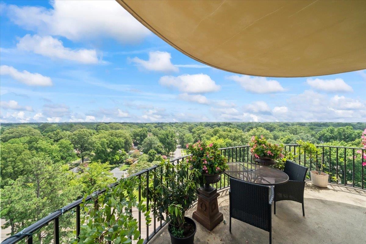 475 N HIGHLAND AVE Unit: 12A B