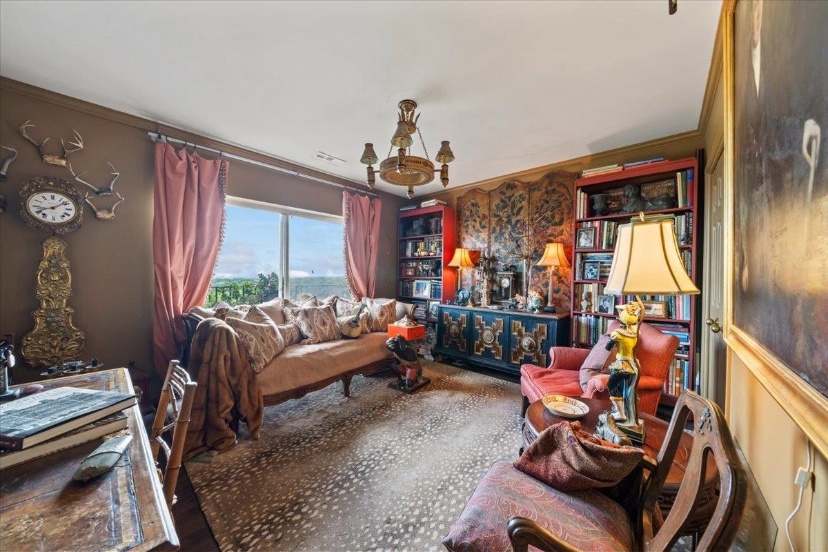 475 N HIGHLAND AVE Unit: 12A B