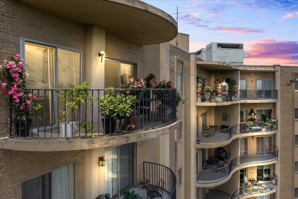 475 N HIGHLAND AVE Unit: 12A B