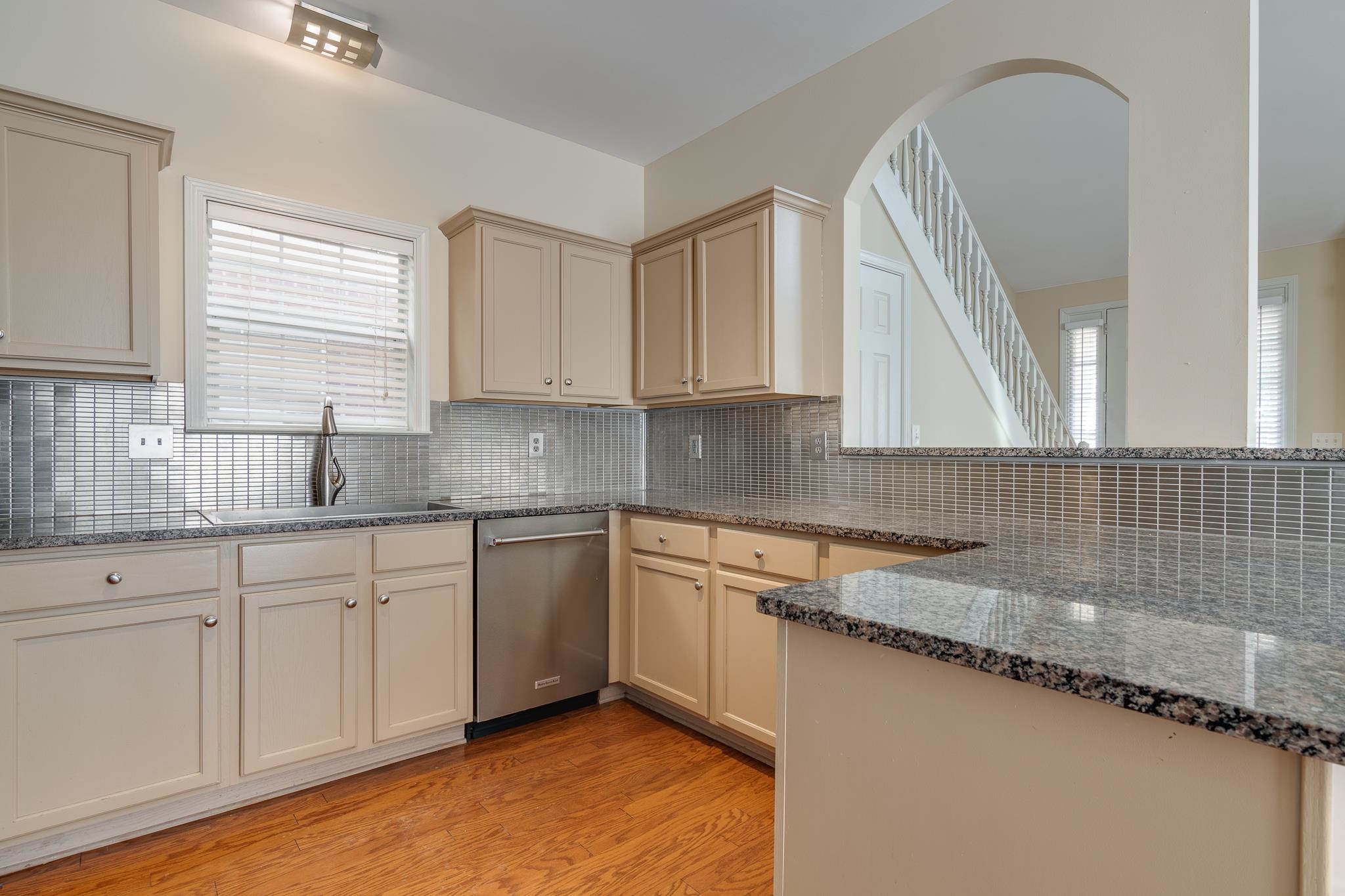 331 FOUNTAIN RIVER DR