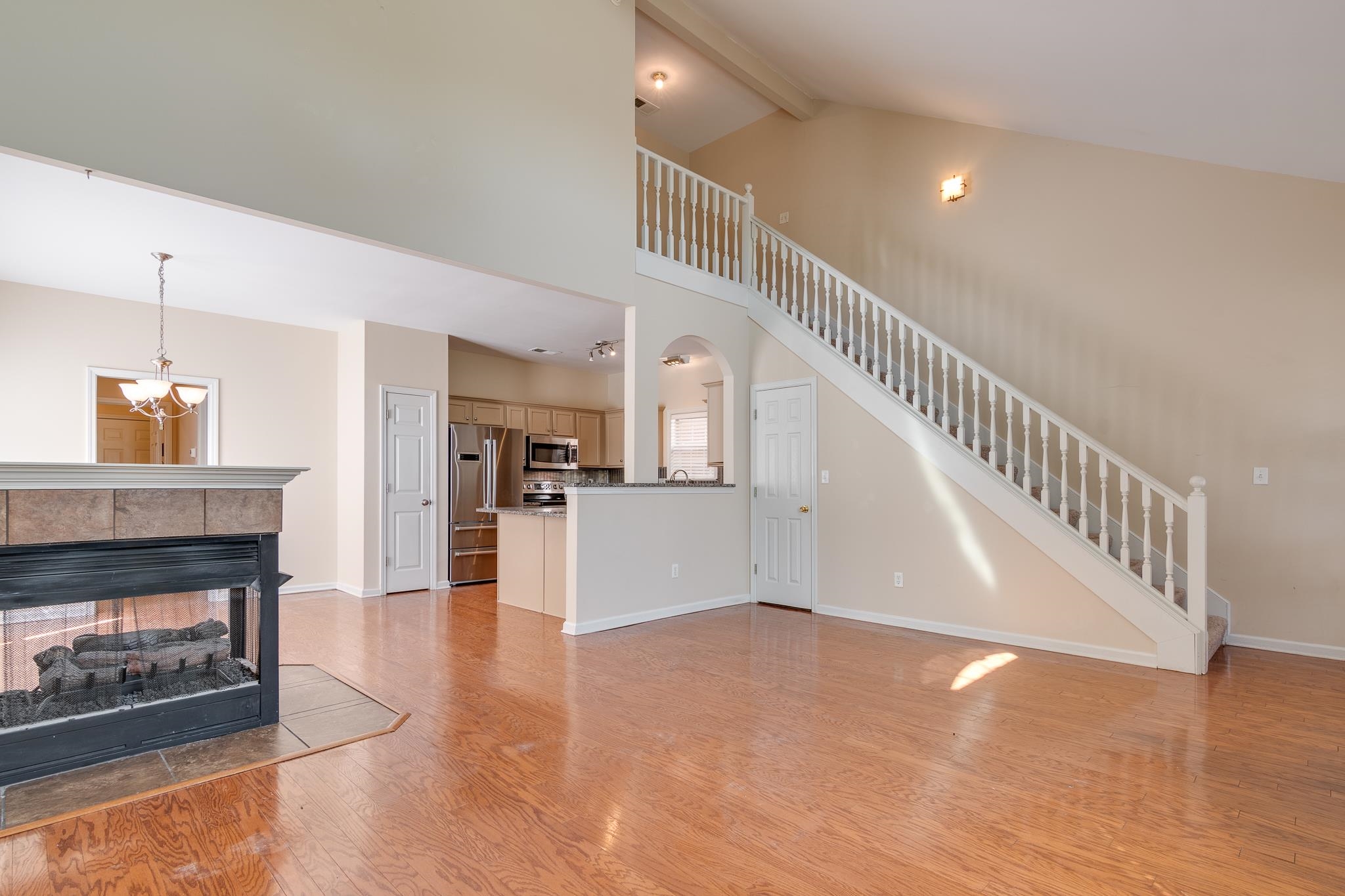 331 FOUNTAIN RIVER DR