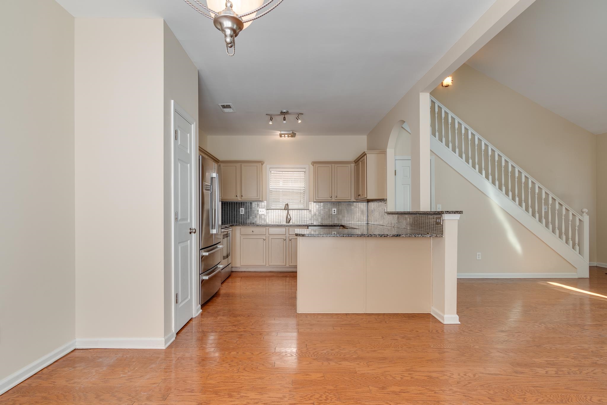 331 FOUNTAIN RIVER DR