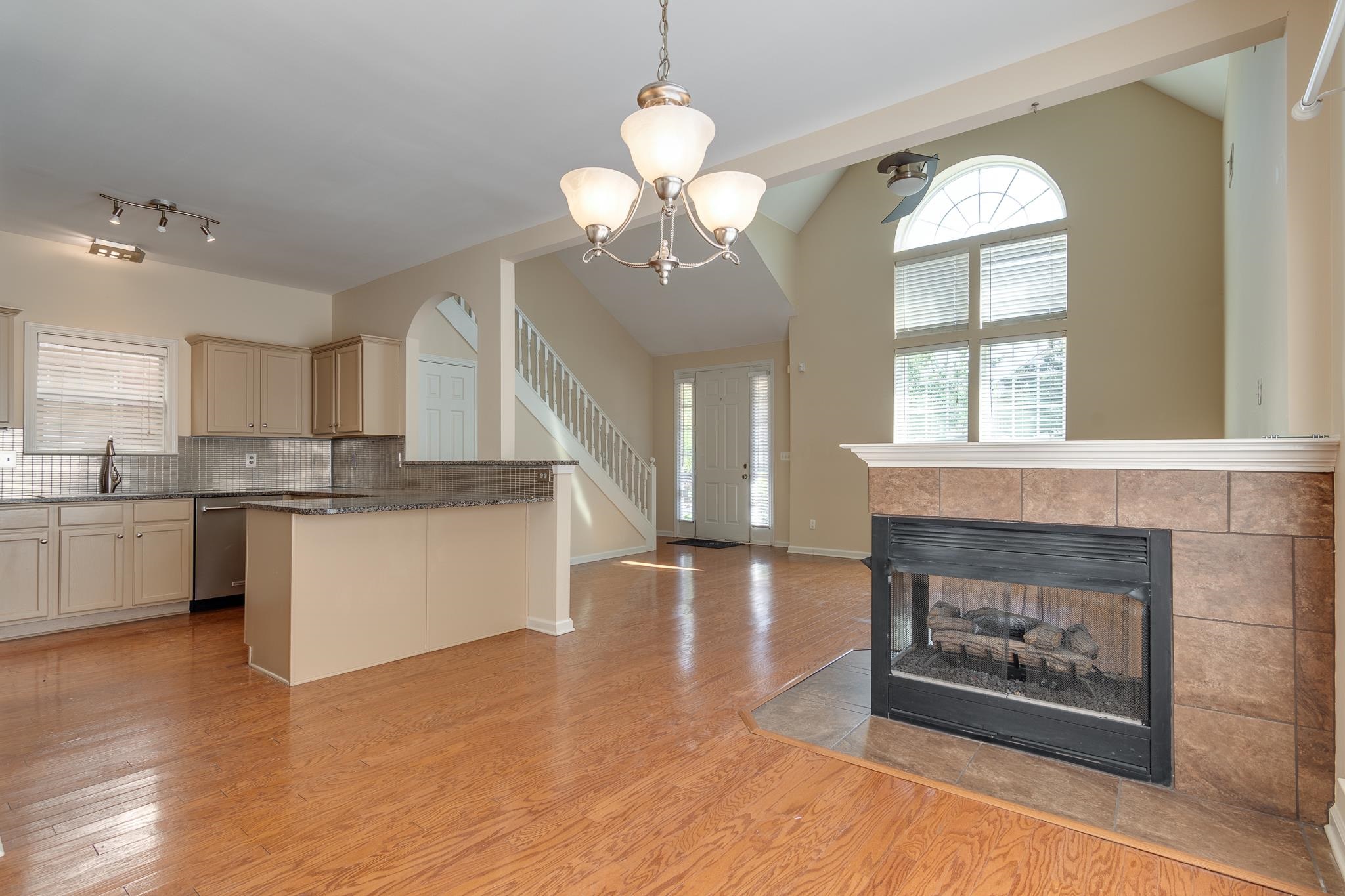 331 FOUNTAIN RIVER DR