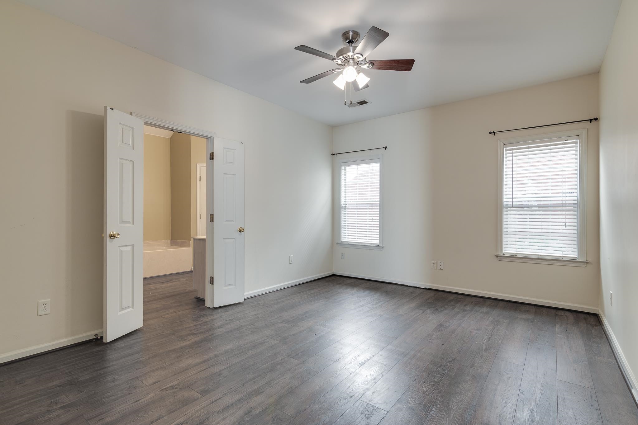 331 FOUNTAIN RIVER DR