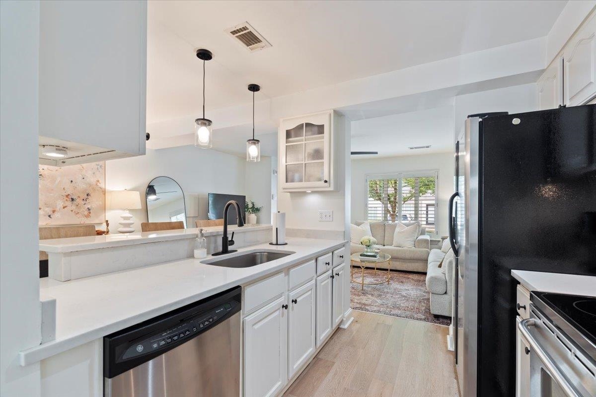 7469 GERMANTOWN SQ S