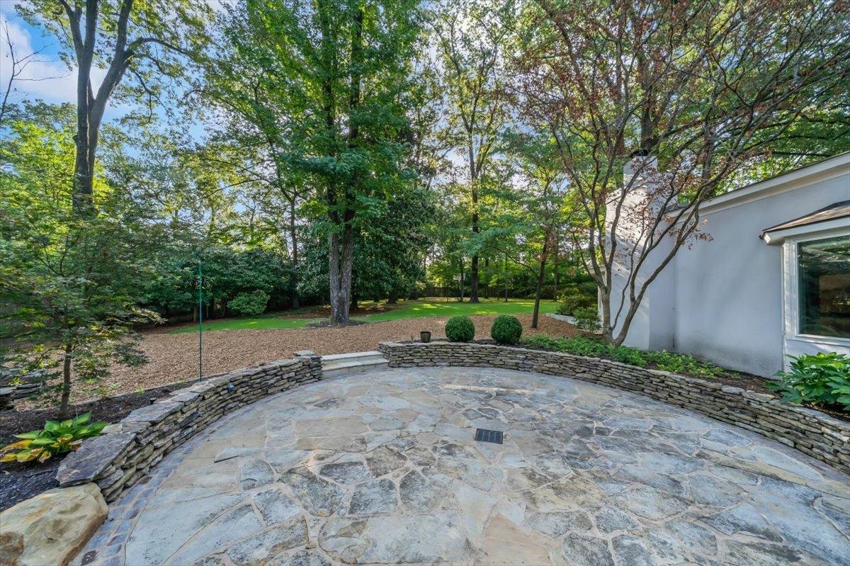 196 E CHERRY CIR
