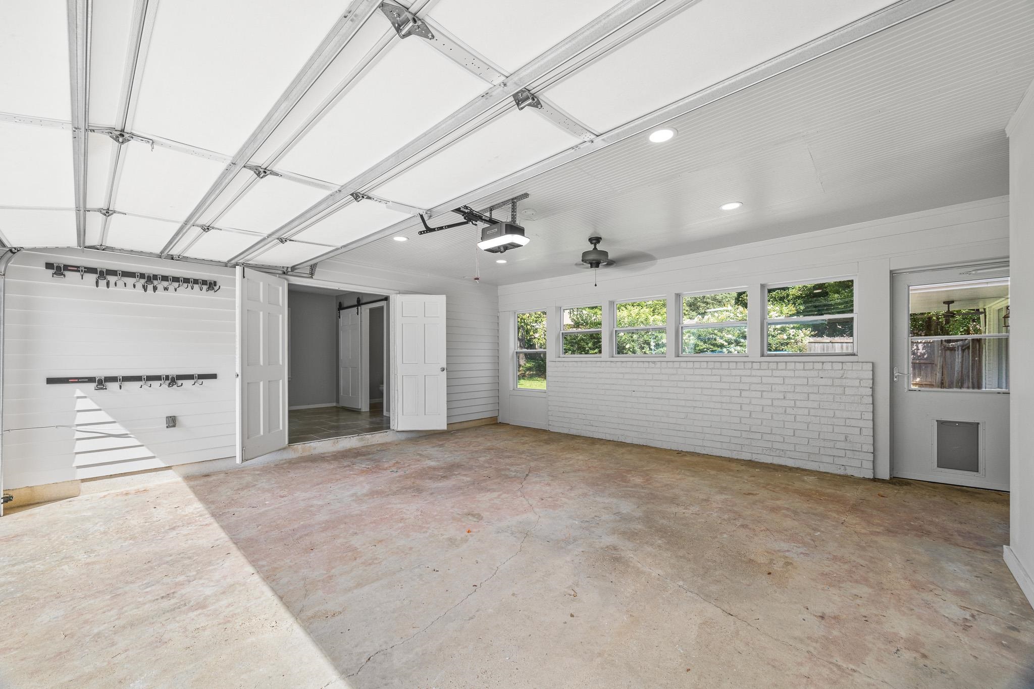 2027 OLD LAKE PIKE