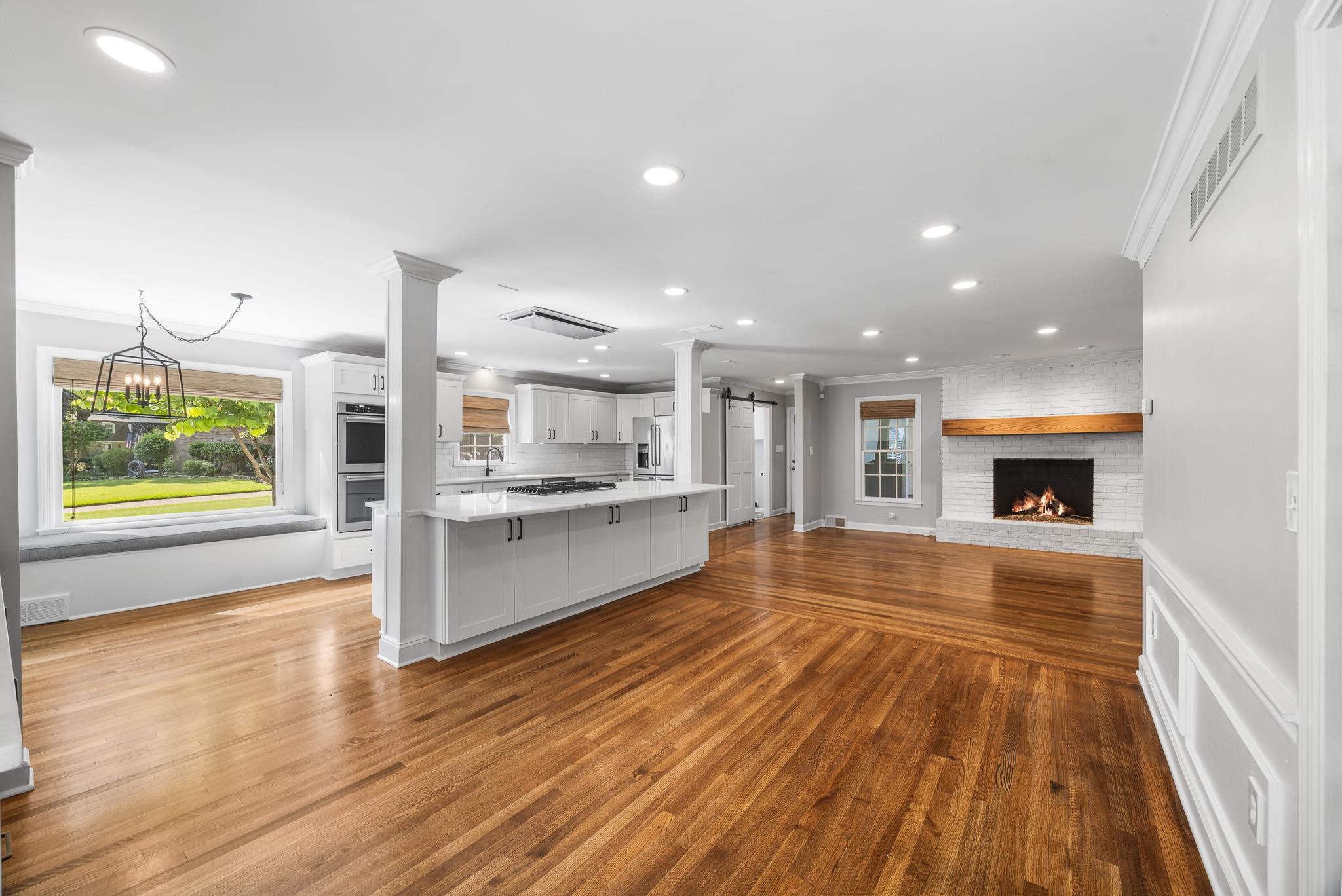 2027 OLD LAKE PIKE