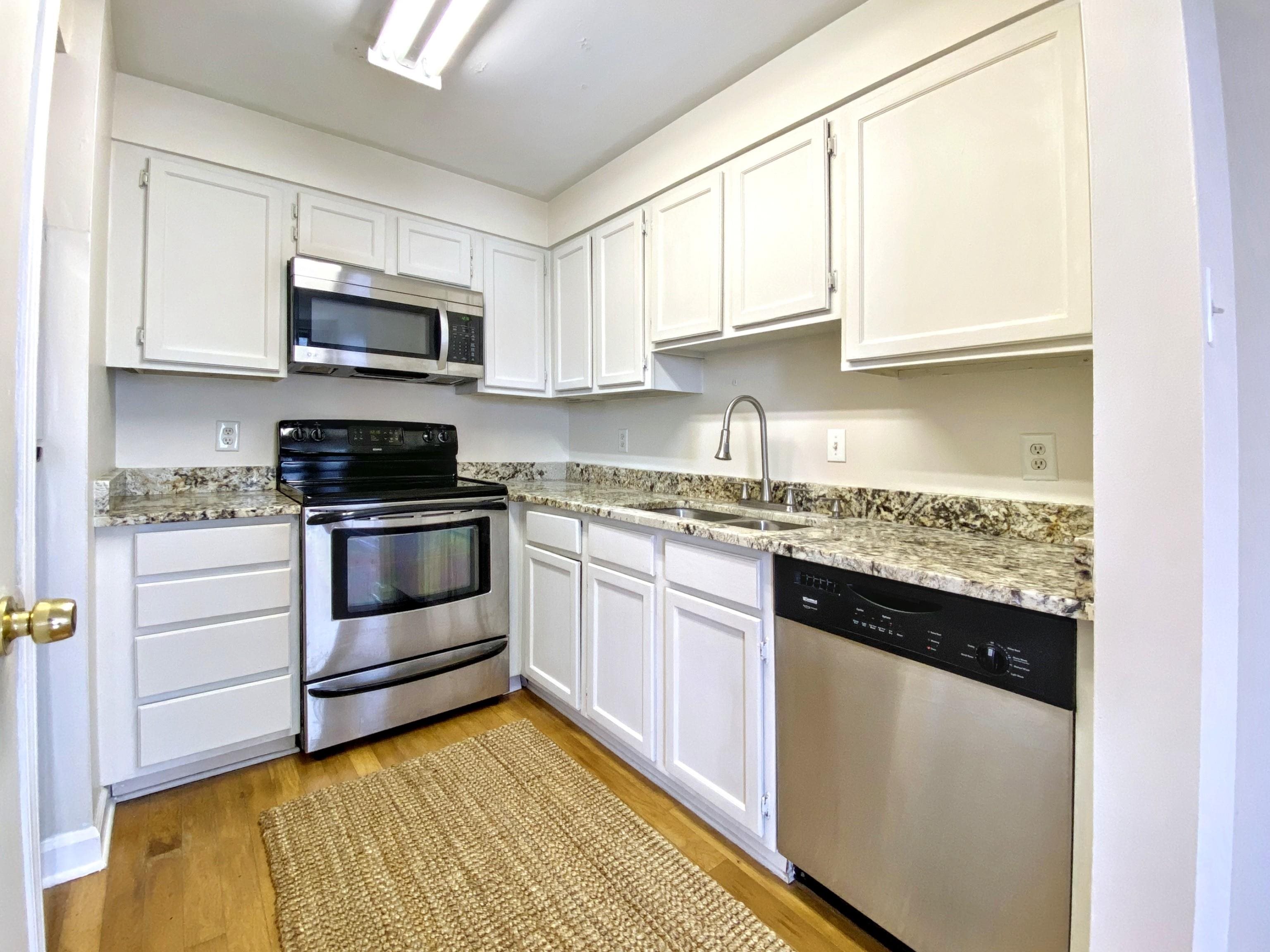 109 N MAIN ST Unit: 1503