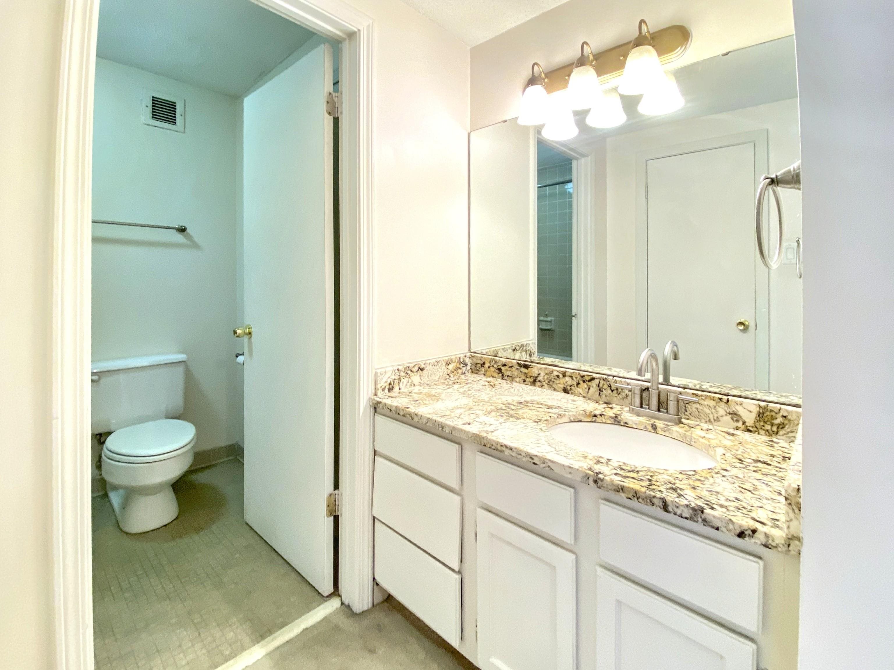 109 N MAIN ST Unit: 1503