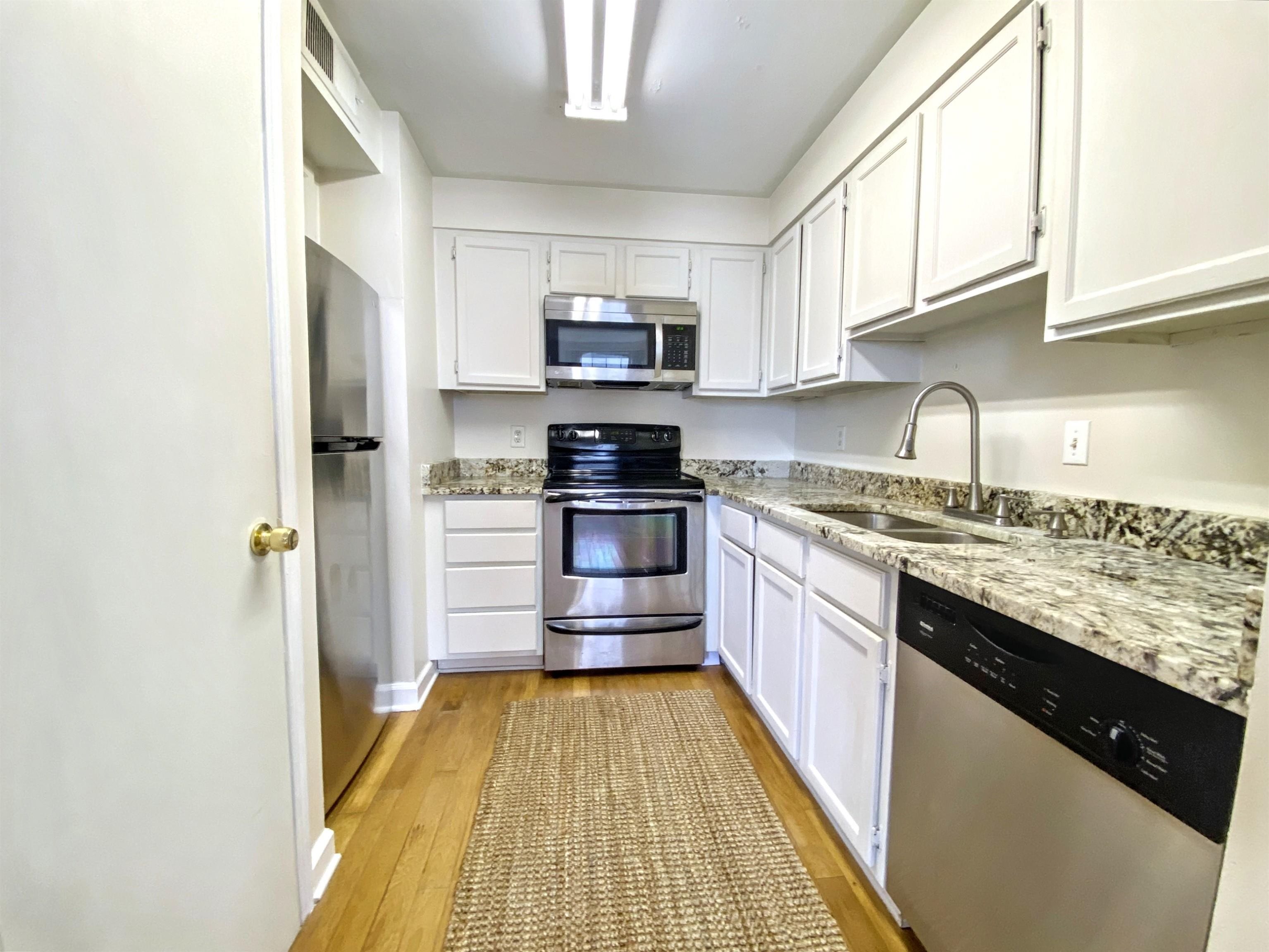 109 N MAIN ST Unit: 1503