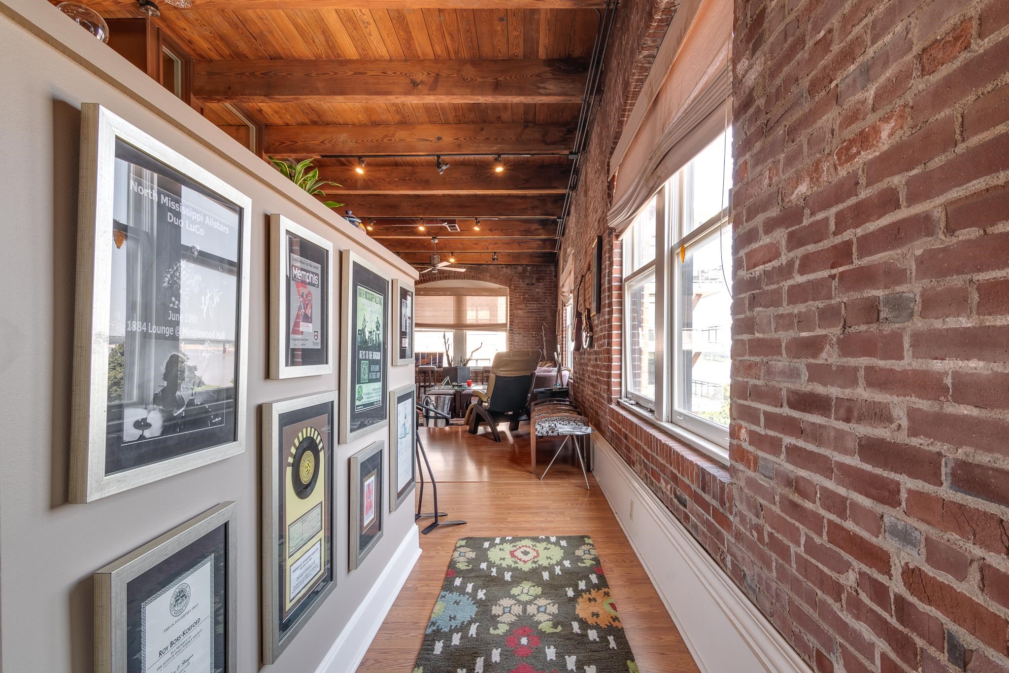 262 WAGNER PL Unit: 402