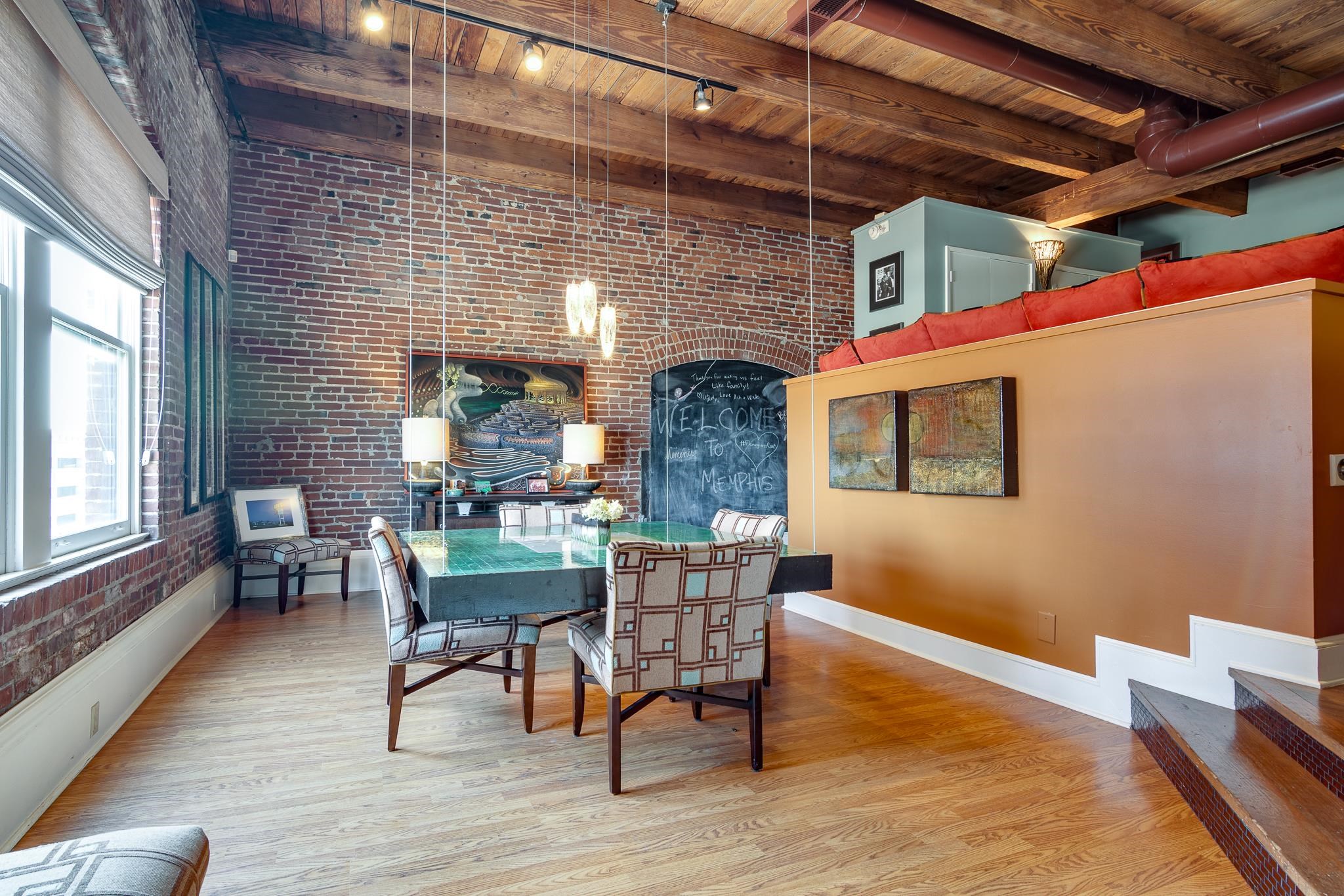 262 WAGNER PL Unit: 402