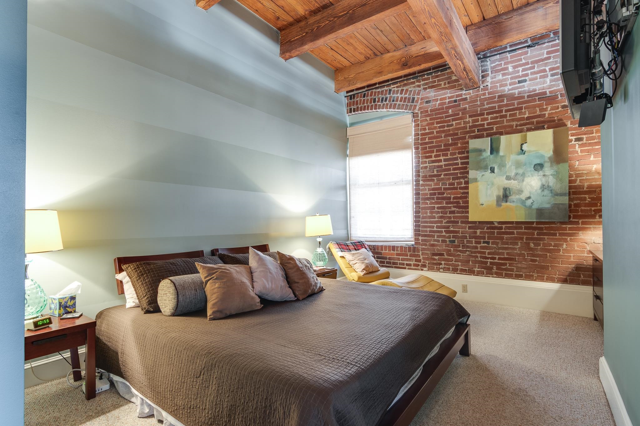 262 WAGNER PL Unit: 402