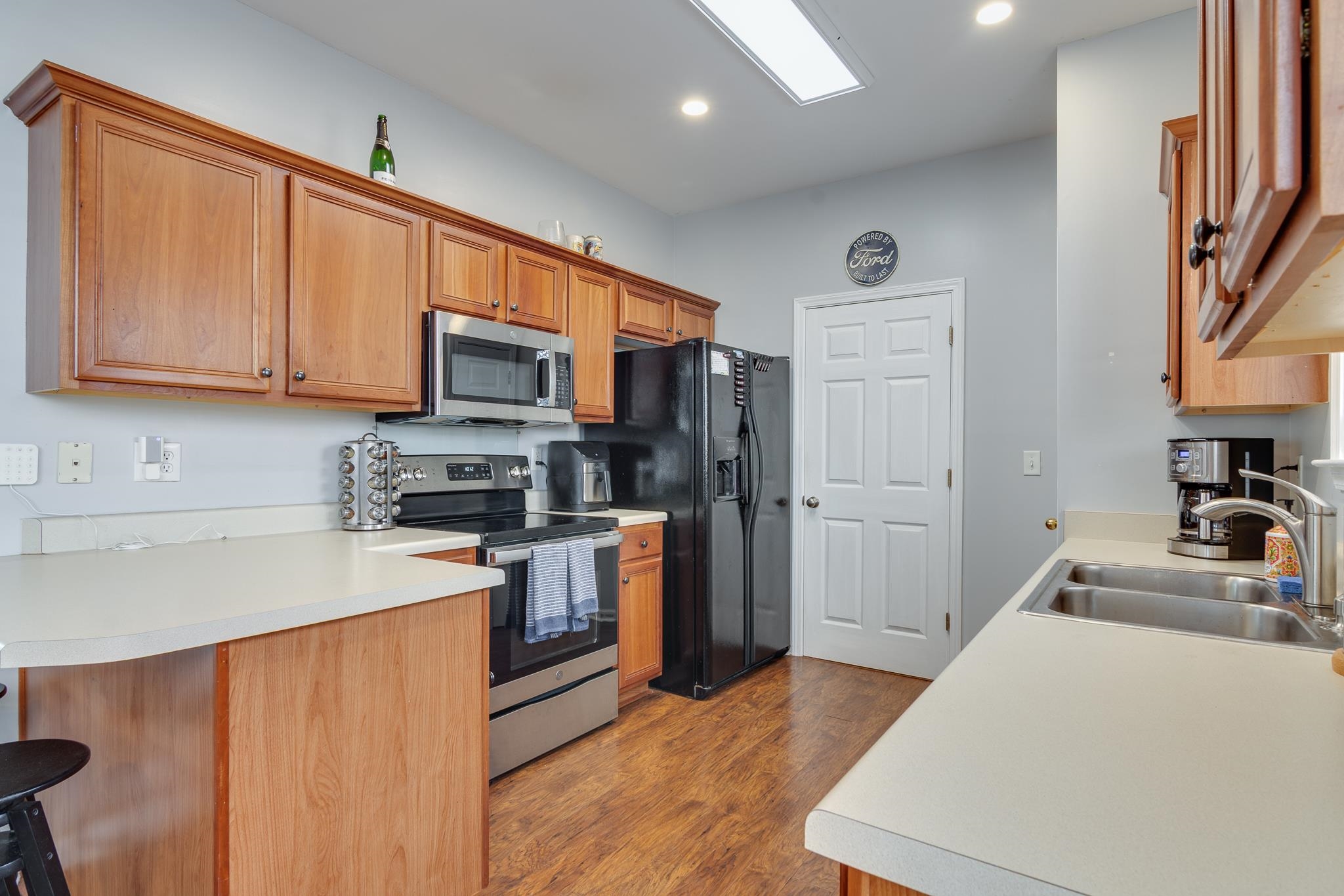 139 HARBOR CREEK DR