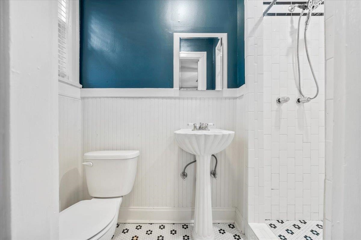 204 S MCLEAN BLVD Unit: 6