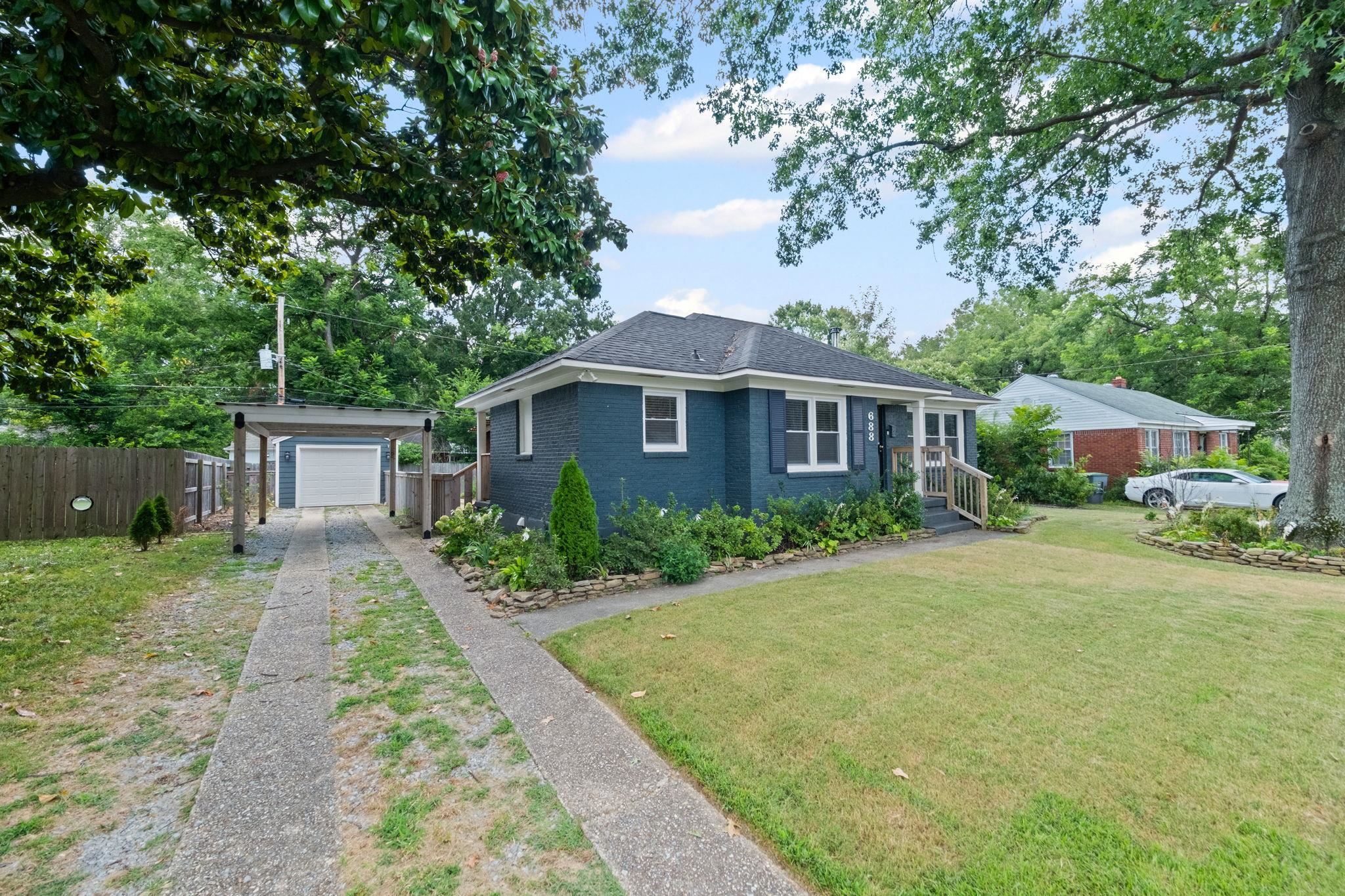 688 BERRY RD