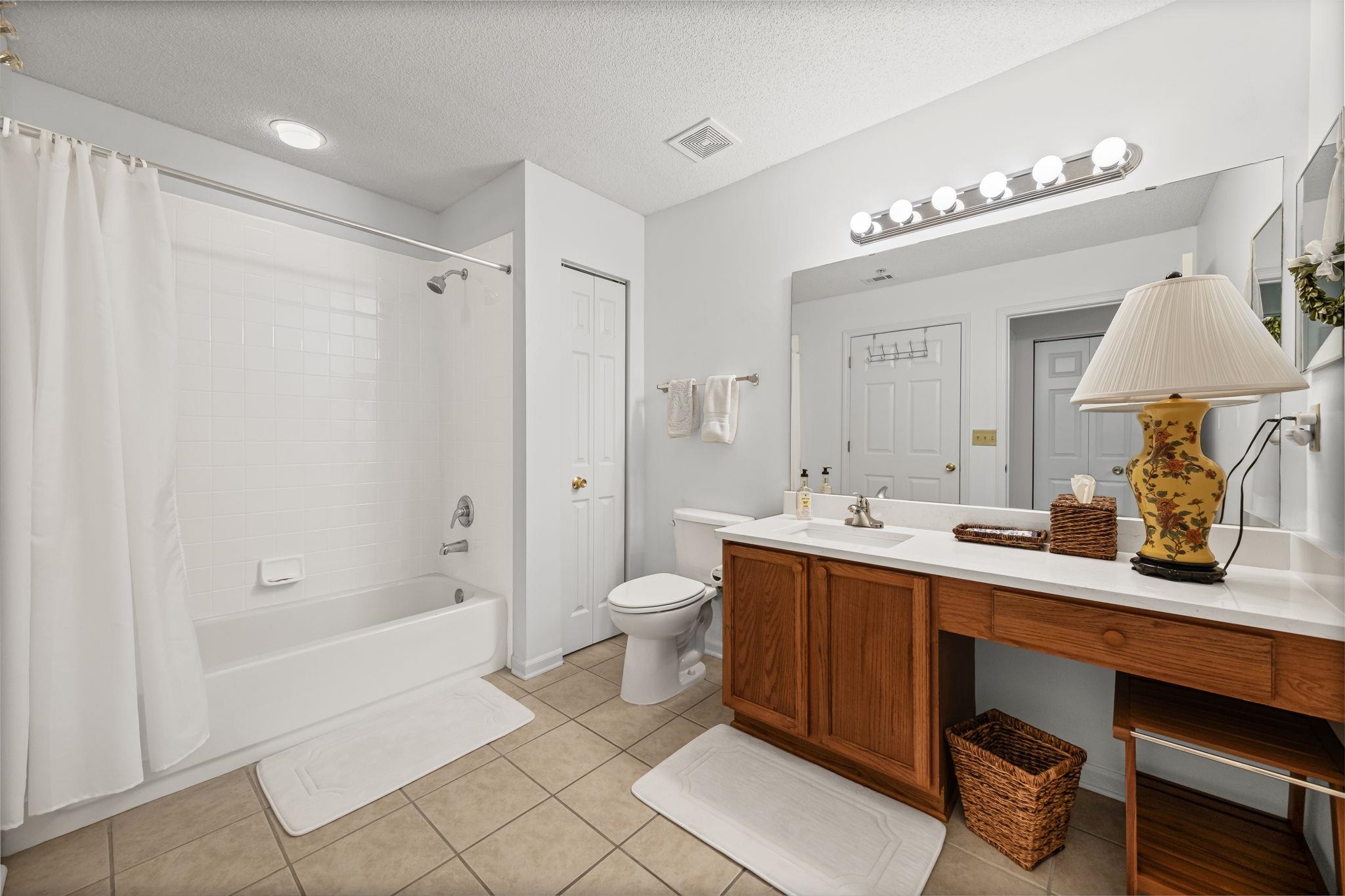 1061 OAK TIMBER CIR Unit: 73