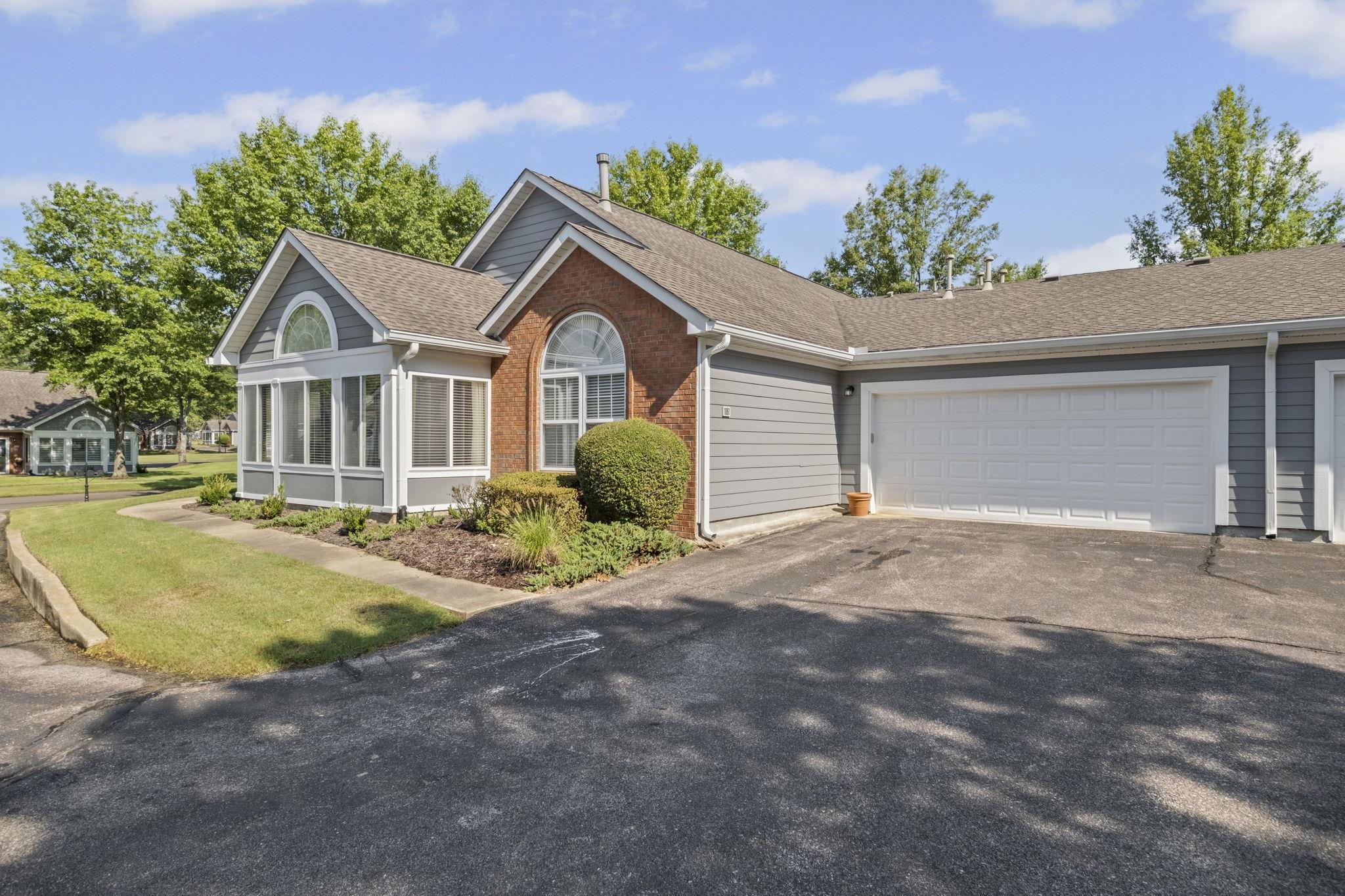 1061 OAK TIMBER CIR Unit: 73