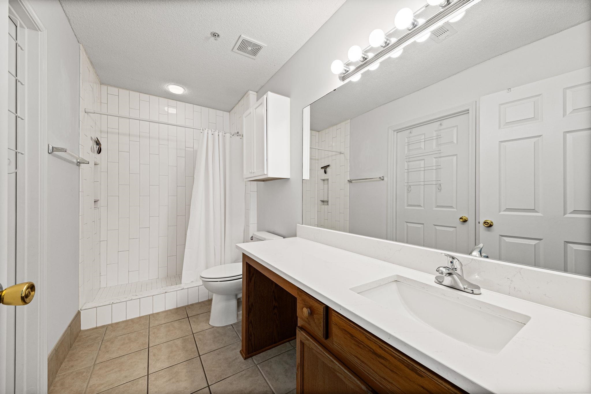 1061 OAK TIMBER CIR Unit: 73