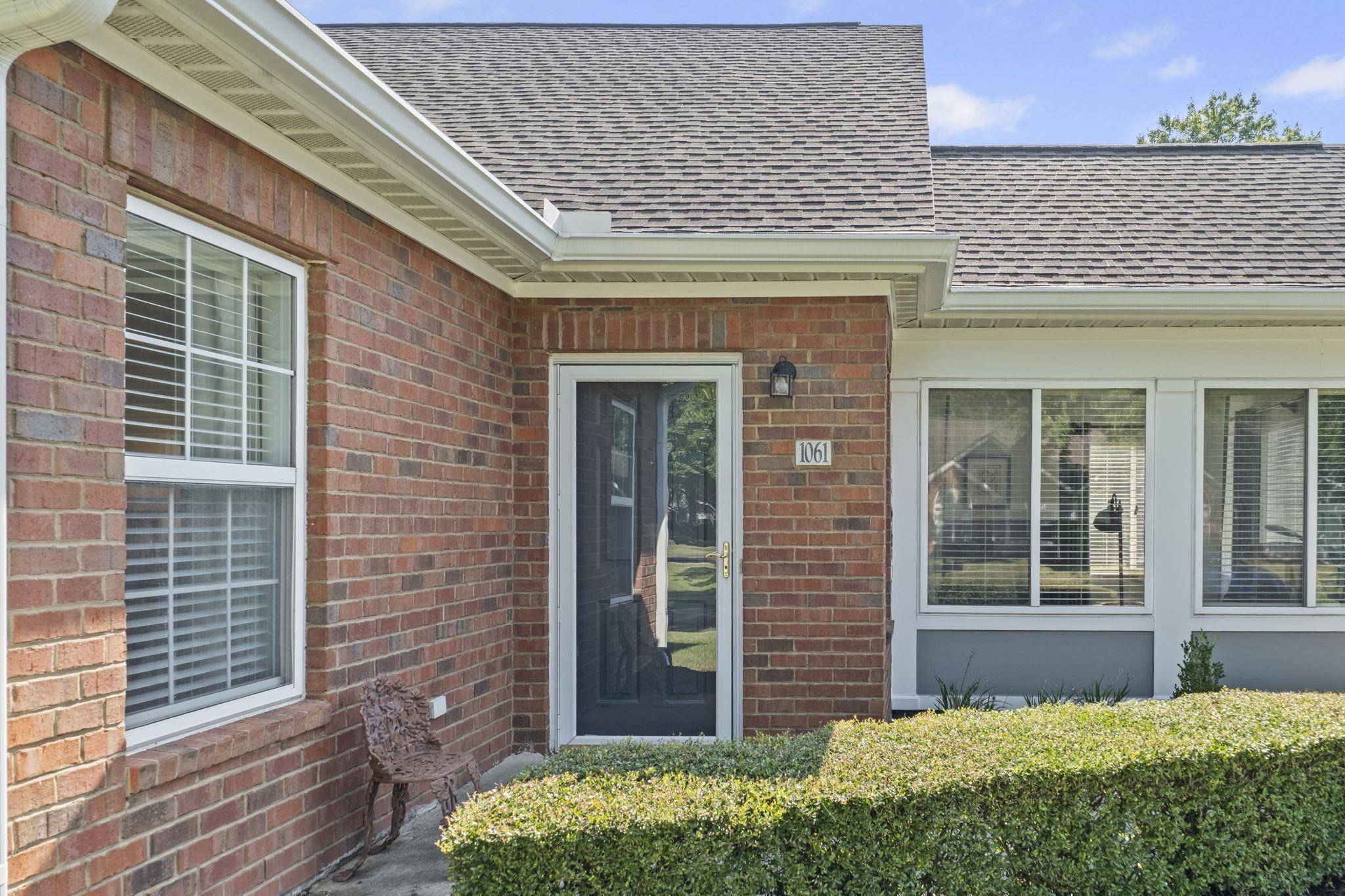 1061 OAK TIMBER CIR Unit: 73