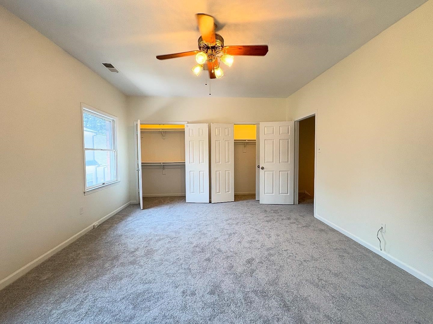 2275 EDGEWOOD CV