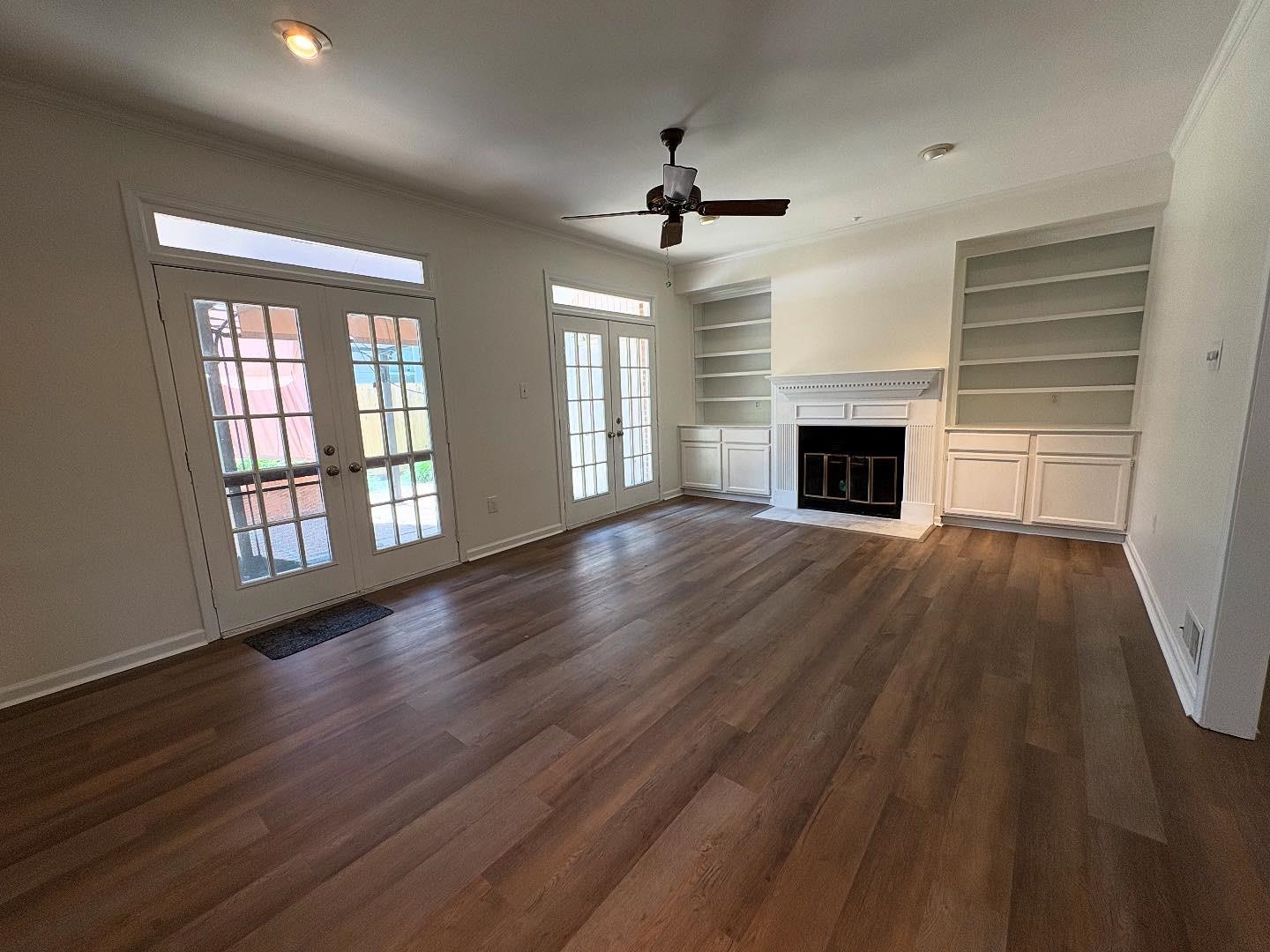 2275 EDGEWOOD CV